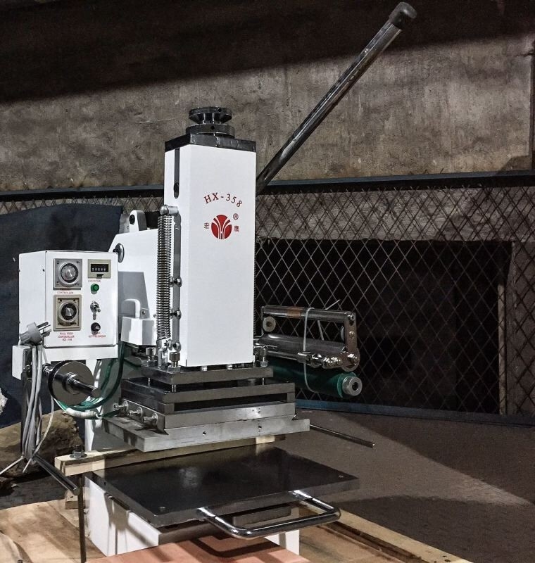 Draagbare Hete Stempelmachine 210x150mm voor het Gouden of Zilveren Folie Stempelen, Hand of Aangedreven Peumatic