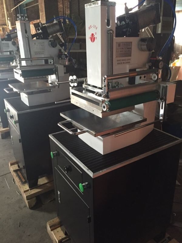 Draagbare Hete Stempelmachine 210x150mm voor het Gouden of Zilveren Folie Stempelen, Hand of Aangedreven Peumatic