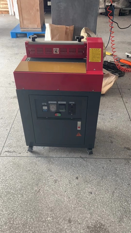Machine voor het maken van schoenen, voor het plakken van wandpapier, voor het coachen van laminatiepapier, met warm gesmolten lijm, warm gesmolten laminator