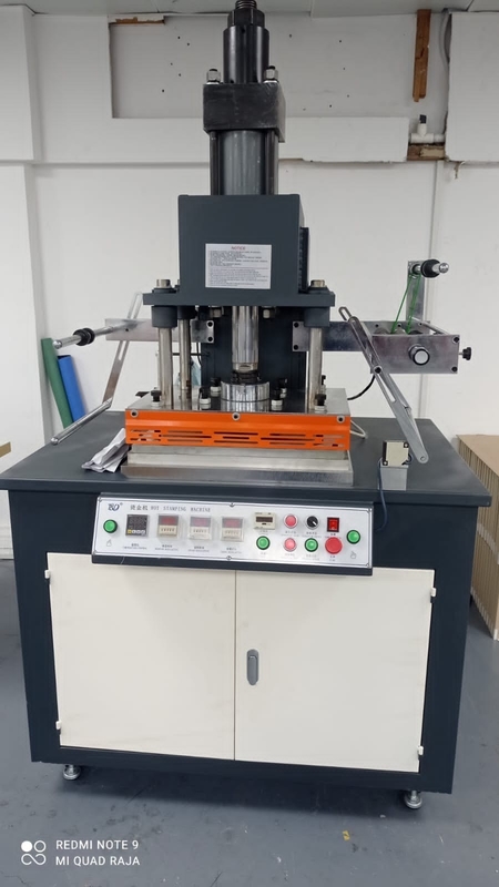 500BP Multifold Box Bubble Pressing Machine voor voorpersapparatuur in de verpakkings- en drukindustrie
