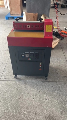 Laminatiemachine voor het coachen van kleefstoffen 220 V Spanning 5 kg/uur